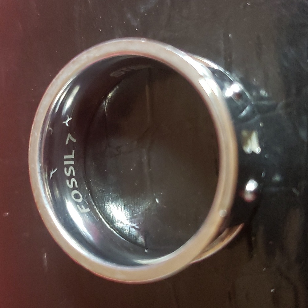 Fossils ring size 7